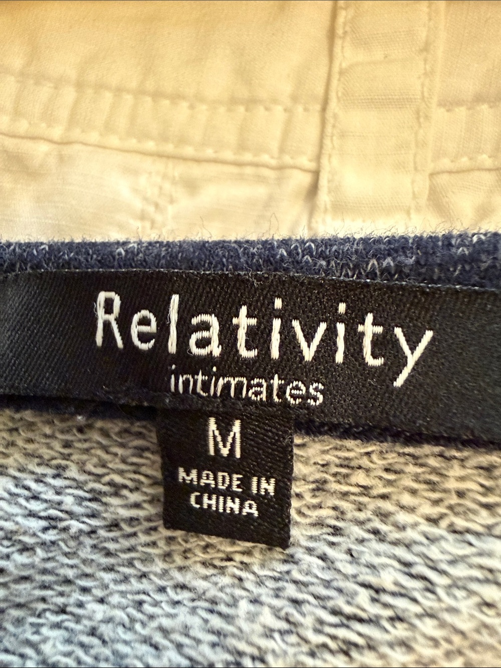 Relativity intimates - Picture 3 of 4